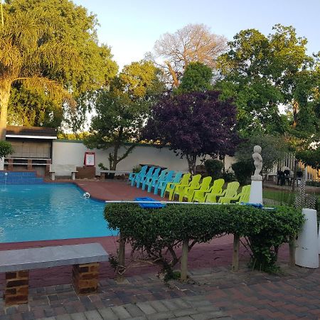 Good 2 Go Guest House Benoni Buitenkant foto