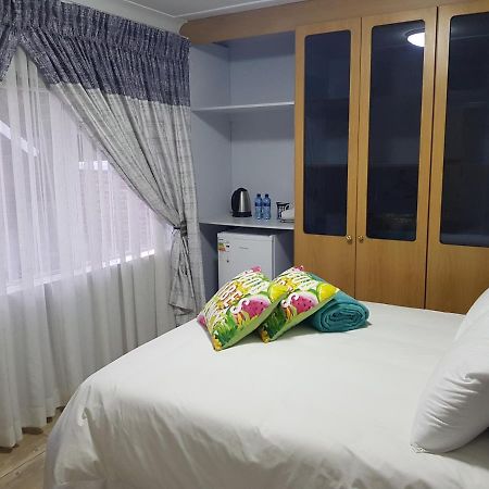 Good 2 Go Guest House Benoni Buitenkant foto