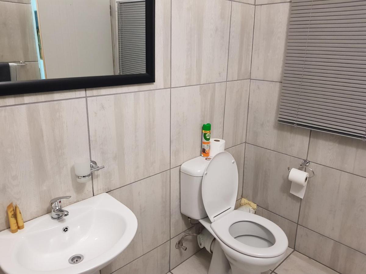 Good 2 Go Guest House Benoni Buitenkant foto